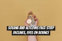 Solana and Altcoins Face Steep Declines, Eyes on Bounce