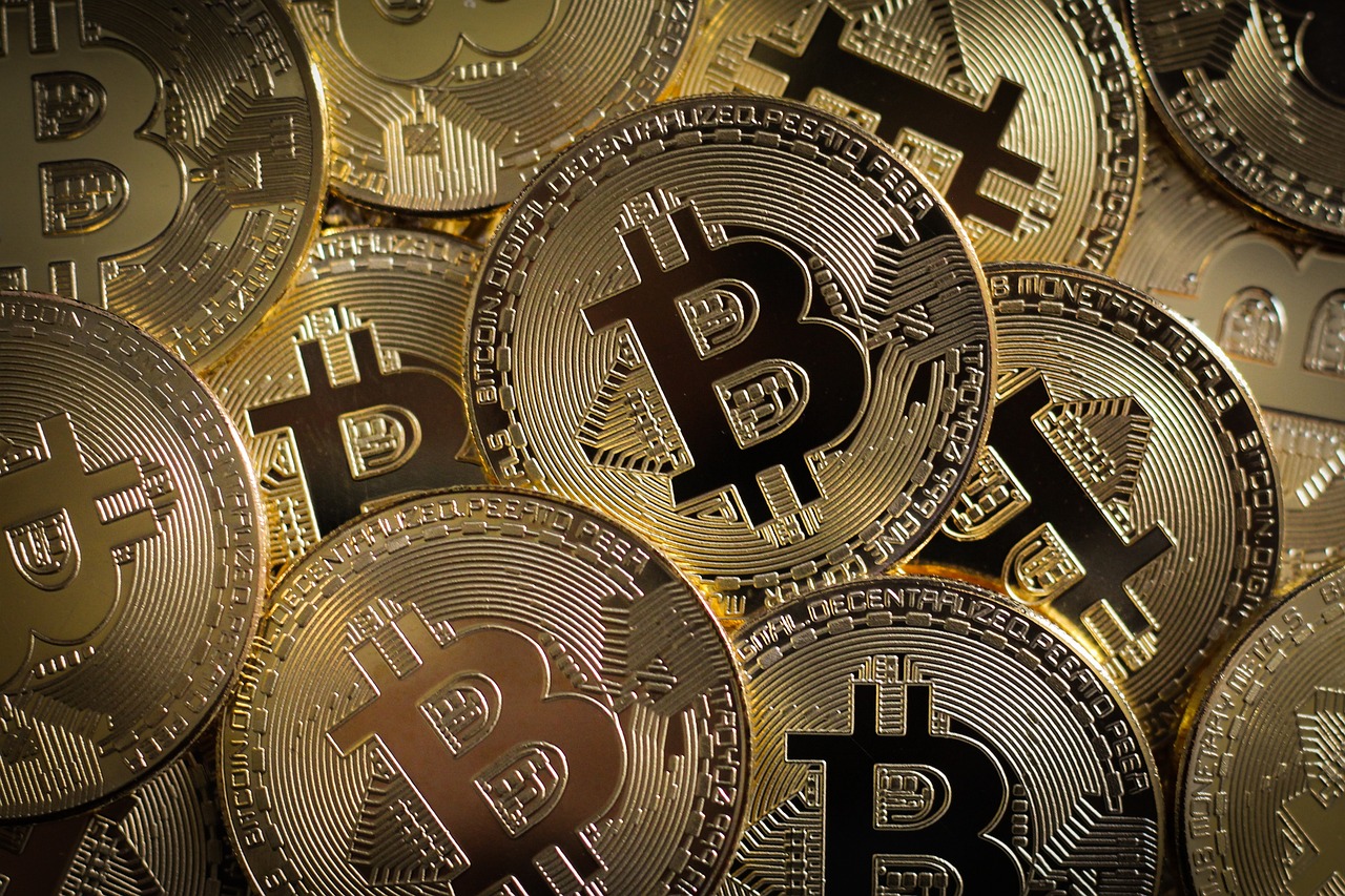 A stablecoin and tokenized deposits launch is being explored by State Street. ?