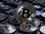 Is BlackRock manipulating crypto prices? 😱