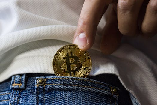 Prediction: Market Analyst Gareth Soloway Anticipates $15K Bitcoin Amidst Potential Stock Market Downturn
