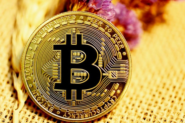 Robert Kiyosaki, ‘Rich Dad Poor Dad’ Writer, Acquires 66 Bitcoins