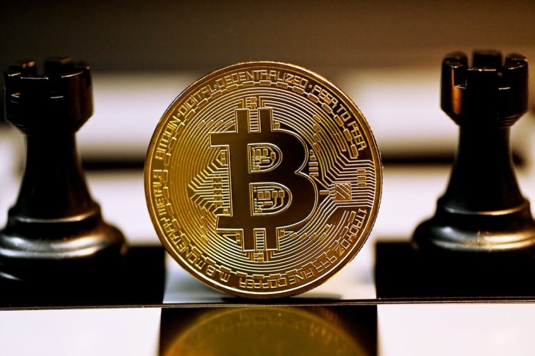 The Future of Luxury Investment: Why Choosing Bitcoin Over Diamonds is a Smart Move