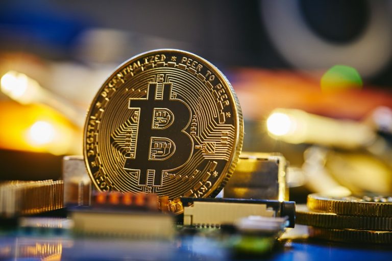 Concerns Mount Within Crypto Community Regarding Coinbase’s Control of Bitcoin in Spot ETFs